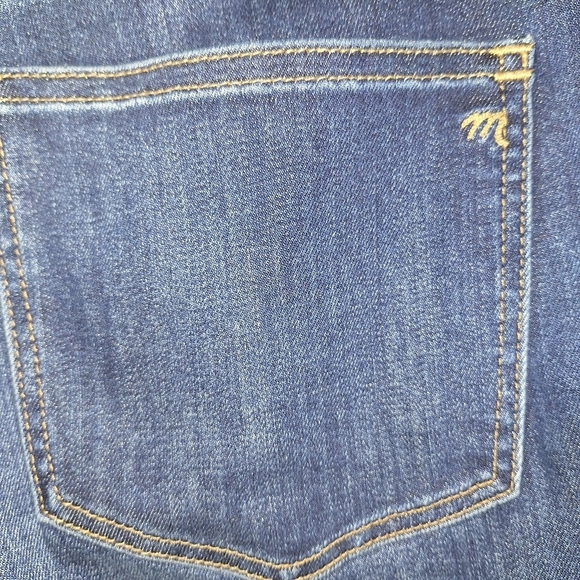 Madewell 10" High Rise Skinny jeans in a 29x29" inseam. They're new without tags - Picture 5 of 10